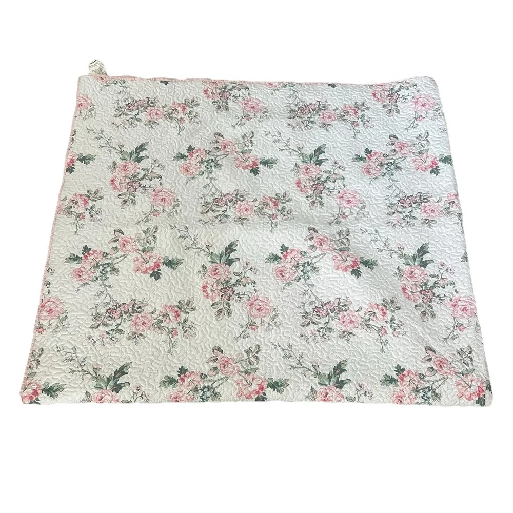 Simply Shabby Chic Quilt King Floral Pink Roses Cottage 104x92 White Reversible